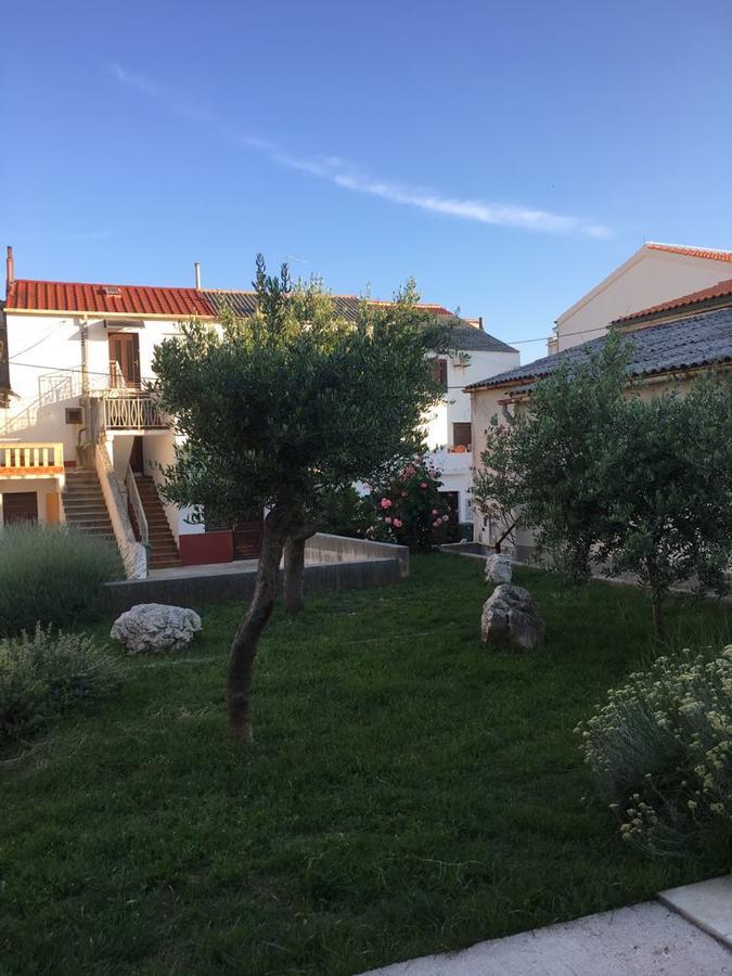 Sobe Zeneral Hotel Novalja Bagian luar foto